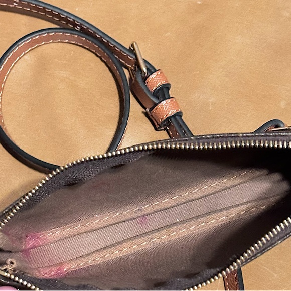 Small Louis Vuitton Crossbody - Used, Good condition, flaws photographed. - Picture 4 of 6